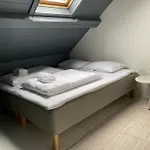 Bed And Brunsj, סאנד