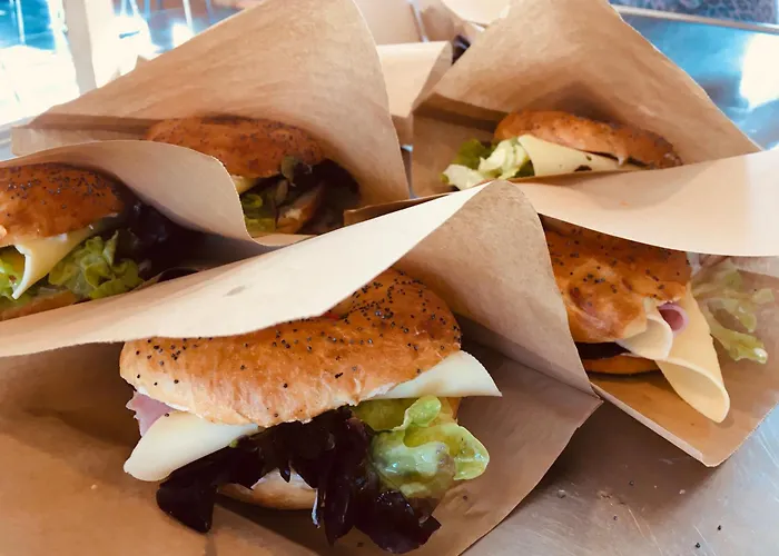 Bed And Brunsj, Oda ve Kahvaltı